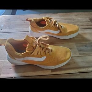 vans ultrarange rapidweld, womens 7.5/ mens 6